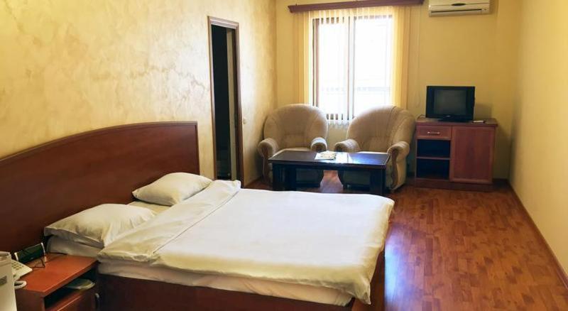 Primer Hotel Erivan Zimmer foto