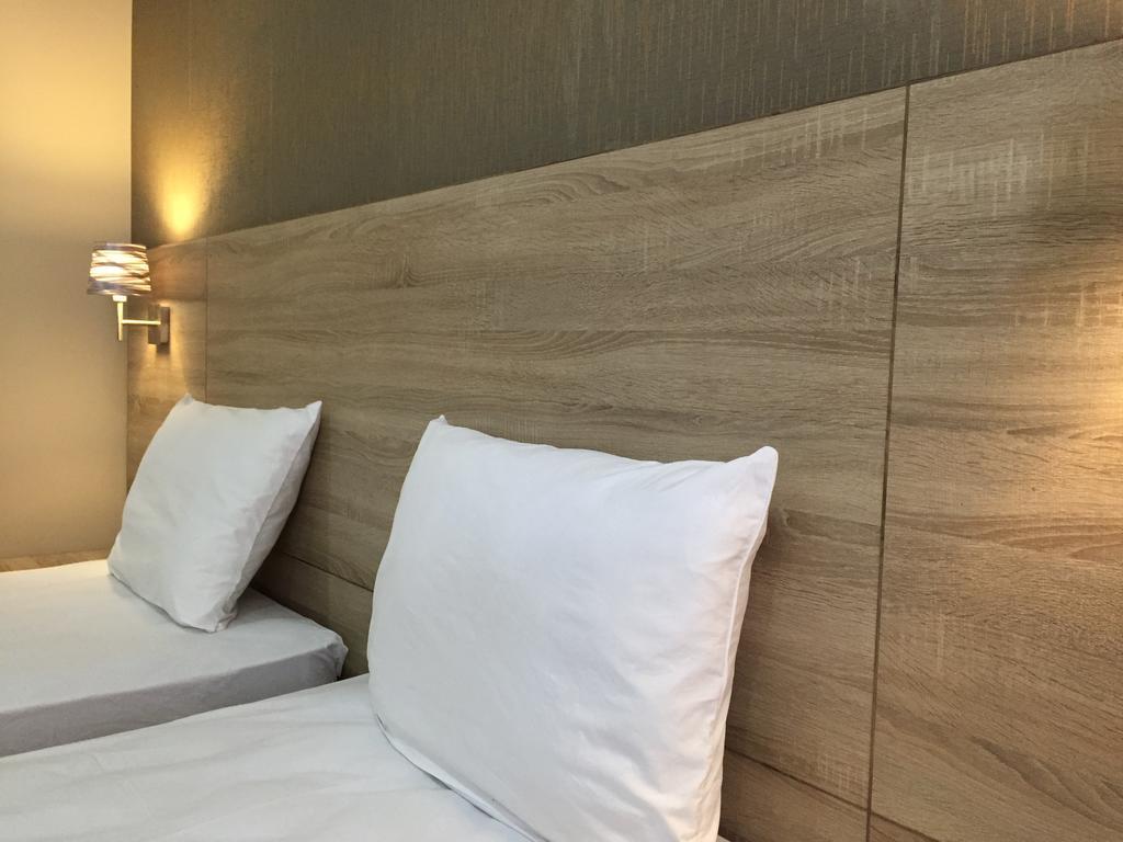Primer Hotel Erivan Exterior foto